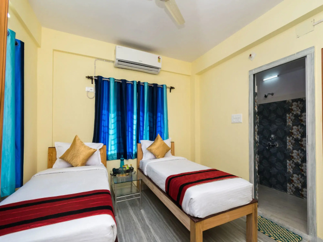 OYO 9811 Hotel Relax Inn