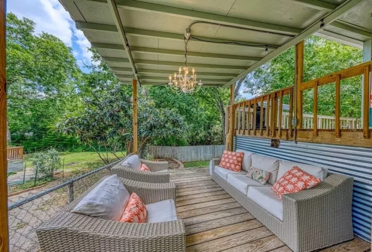 3 Bedrooms Cottage