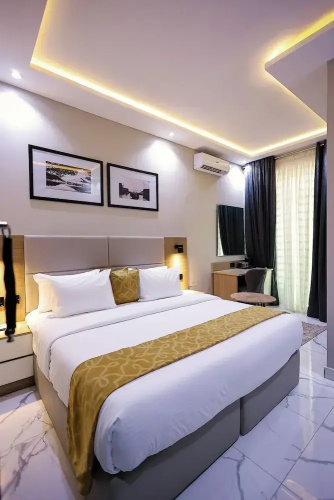 Ringruby Hotel, Oduduwa Way