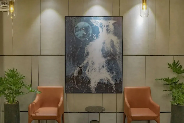 The Elite Hotel