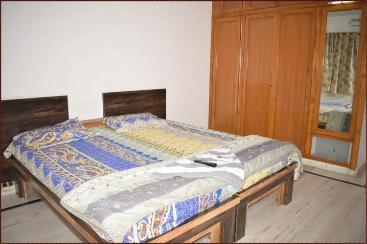 Home Touch Service Apartment