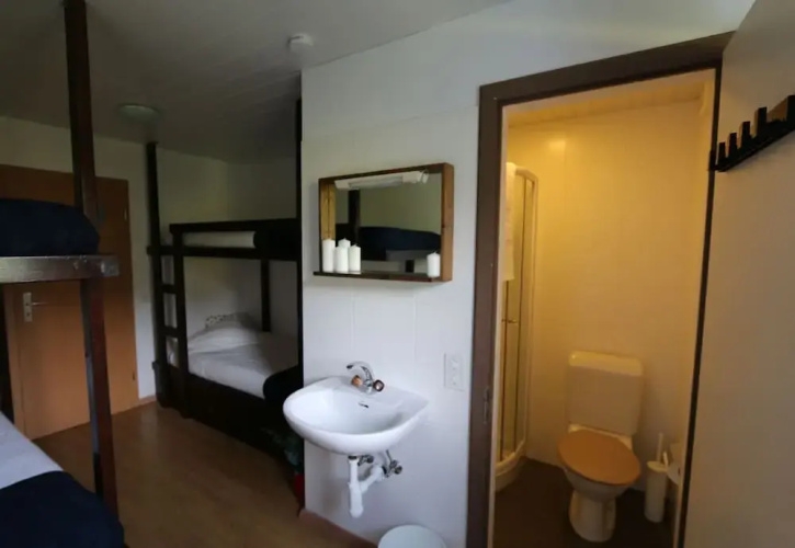 Hostel Le Poussin