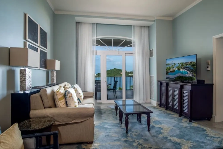 2 Bedrooms Suite with balcony