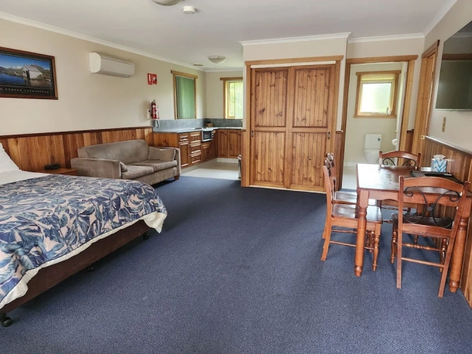 1 Bedroom Standard Suite