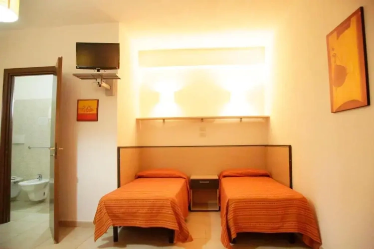 Classic Quadruple room