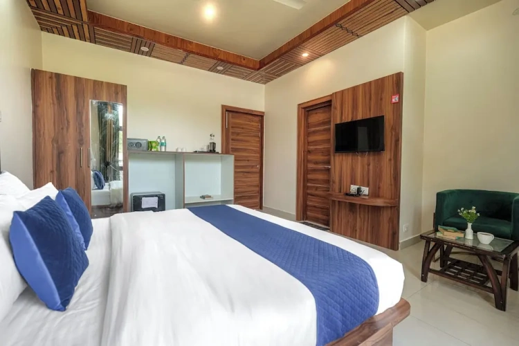 Superior room