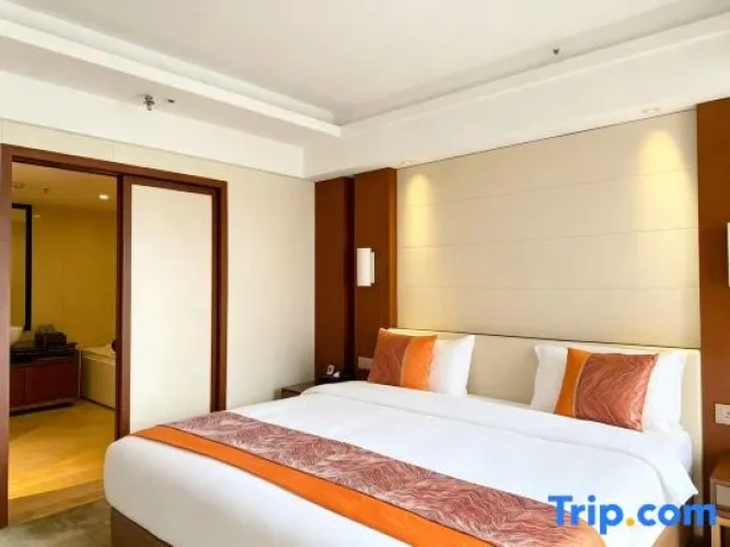 1 Bedroom Deluxe Suite with garden view