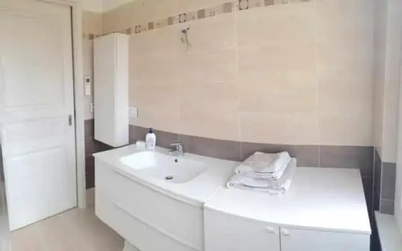 Trilocale in pieno centro lt0244