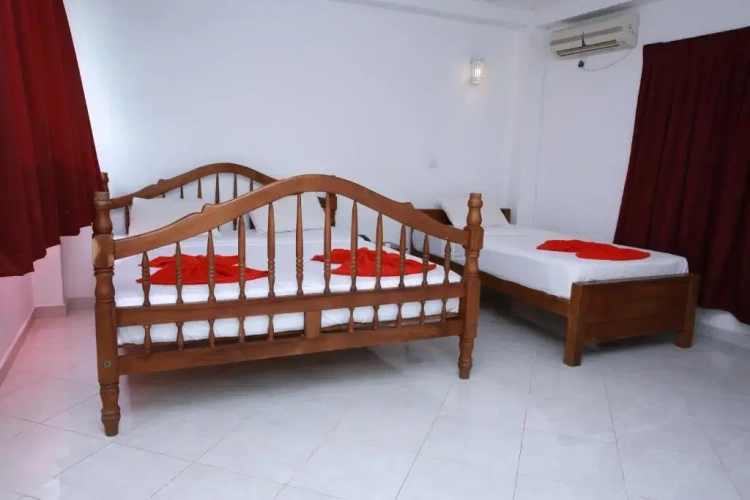 Deluxe Double room with partial sea view