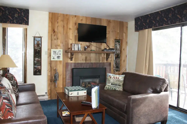 Four O'clock Lodge B14