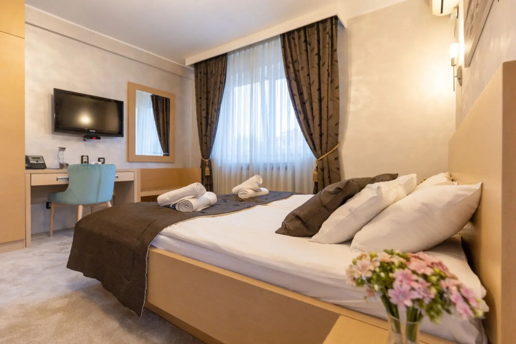 Euro Garni Hotel