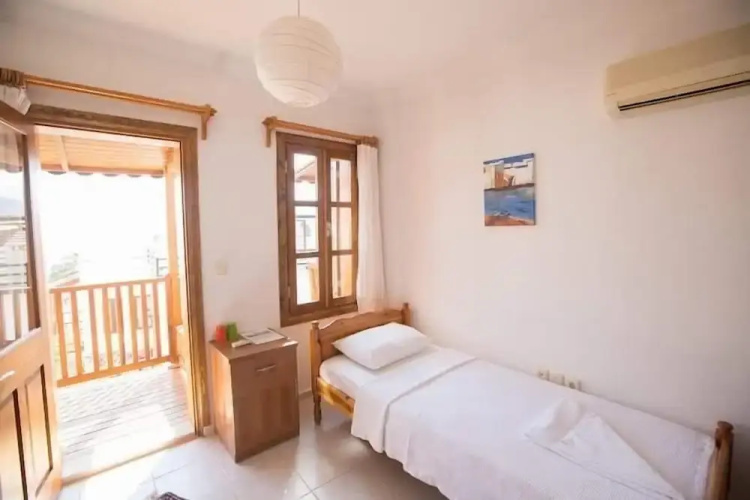 The White House Kalkan