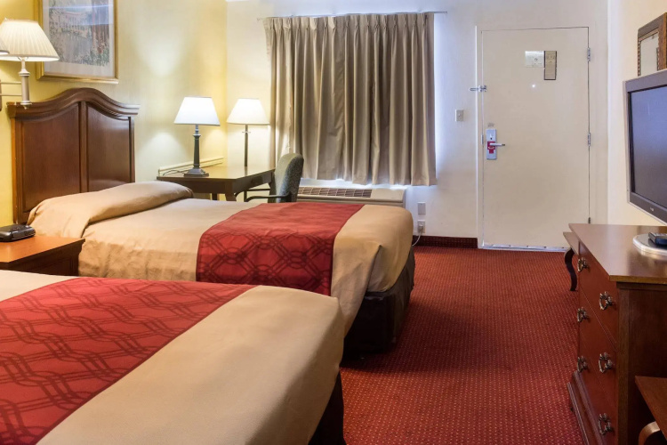 Studios & Suites 4 Less Chesapeake