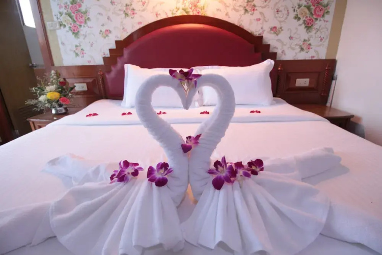 Taj Phuket Inn
