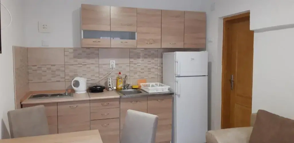 1 Bedroom Apartment with balcony and with mountain view