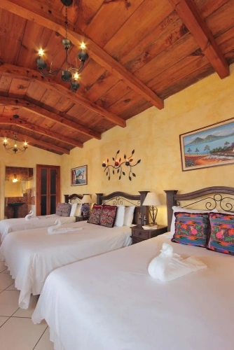 Deluxe Triple room with garden view