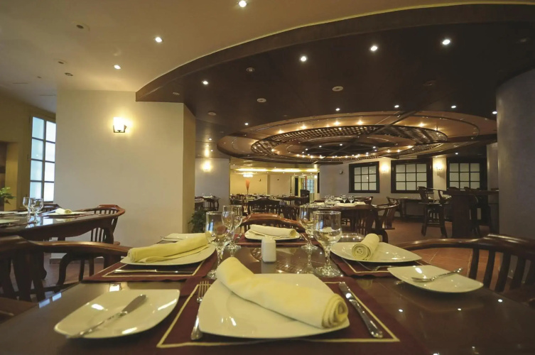 Cherry Maryski Hotel