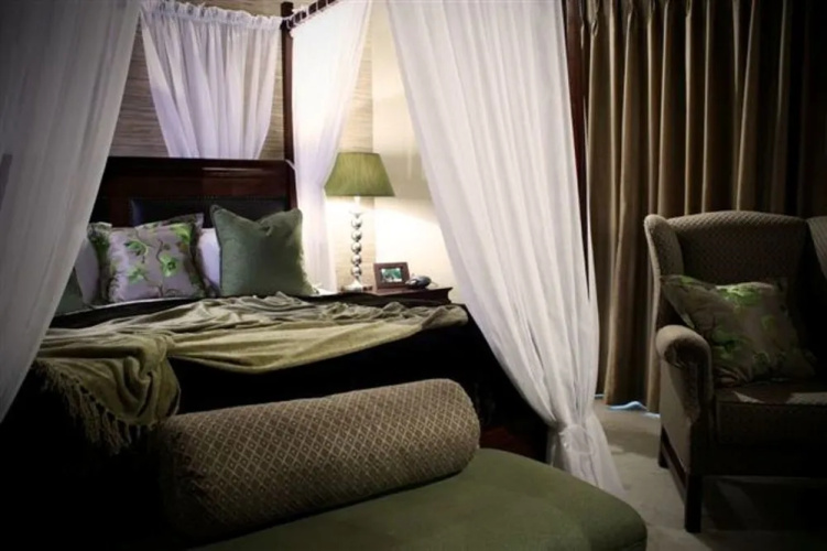 Waterford Manor