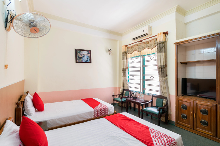 Mimosa Hotel