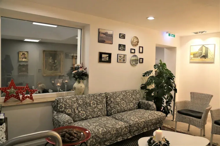 Minsu Hotel