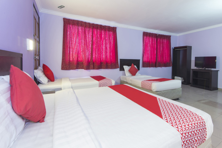 Super OYO 473 Comfort Hotel 2
