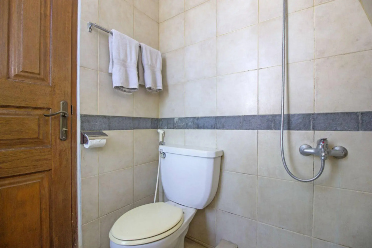 RedDoorz Plus near Parahyangan University