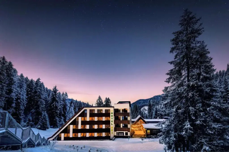 Hotel SKI