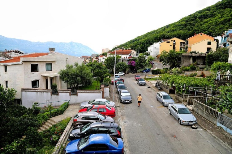 1 Bedroom Apartment with balcony and with view