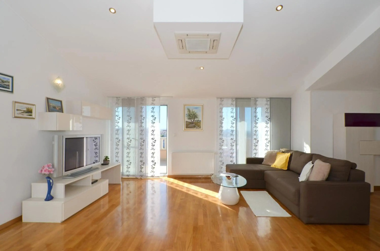 Apartmani Adela
