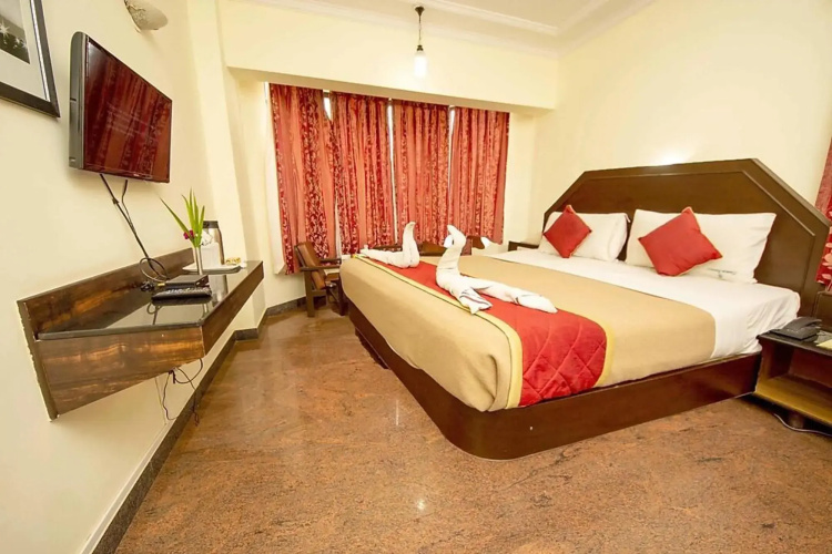 FabHotel Samrat Residency