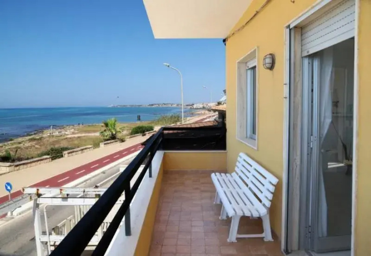 IzzHome Bella Vista