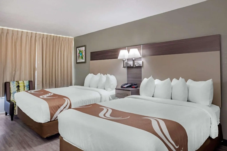 Standard Quadruple room