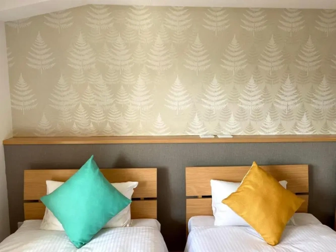 Standard Triple room