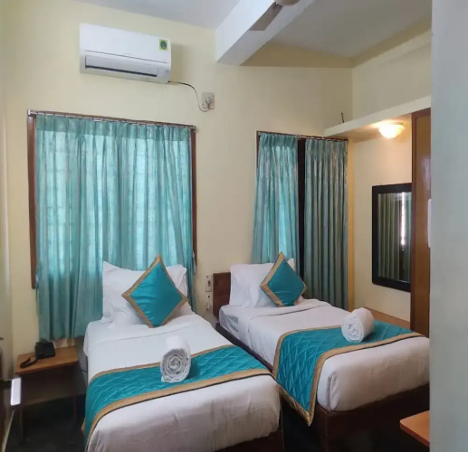 Le Ideal Suites