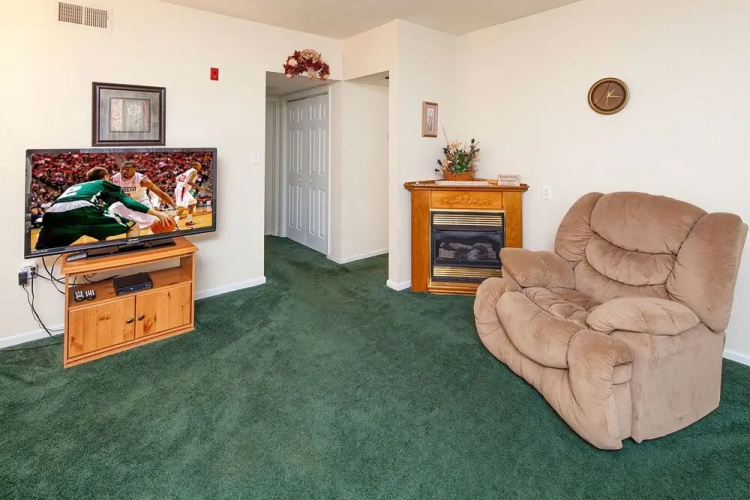 Colonial Crest 110 by Heritage Cabin Rentals