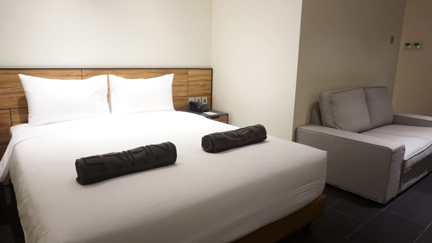 Erian Hotel Over view