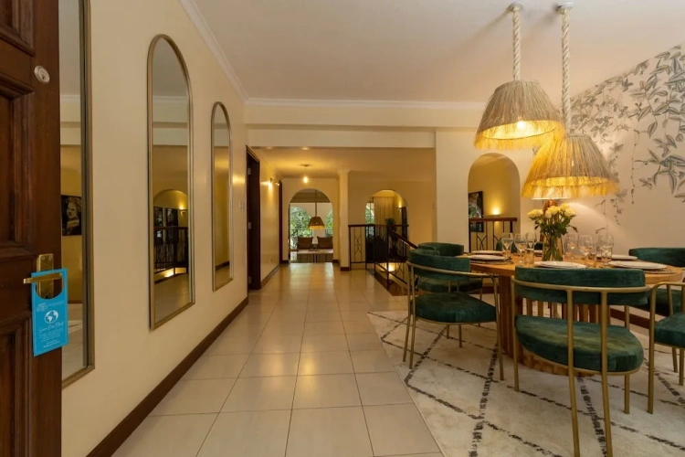3 Bedrooms Business room with river view
