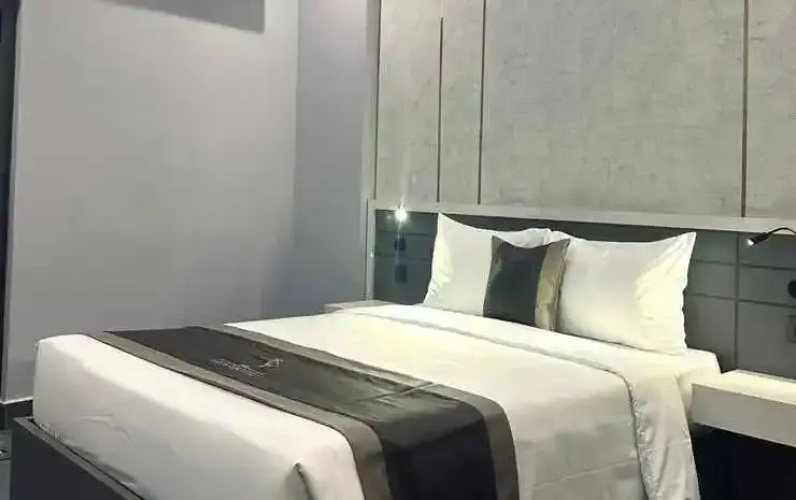 Lion 9 Hotel