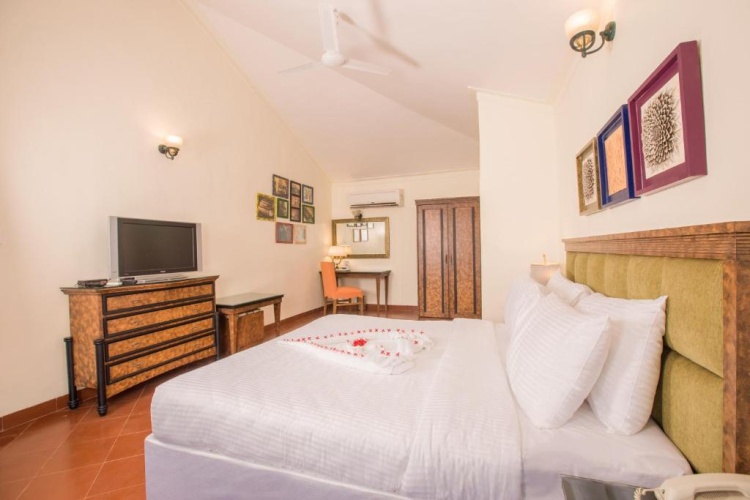 Deluxe room with lake view