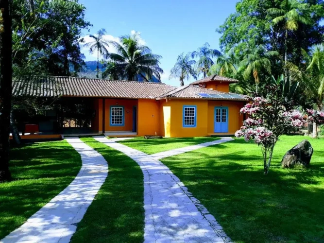3 Bedrooms Cottage