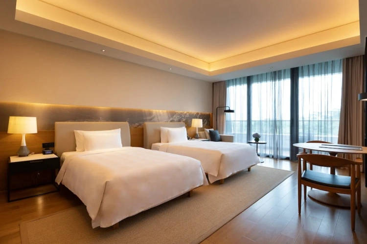 Executive Twin room with balcony and with sea view