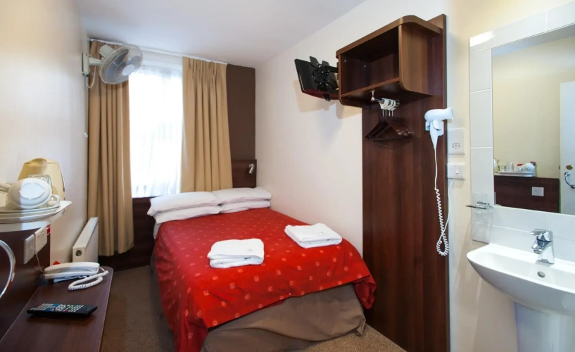 Shower Double room