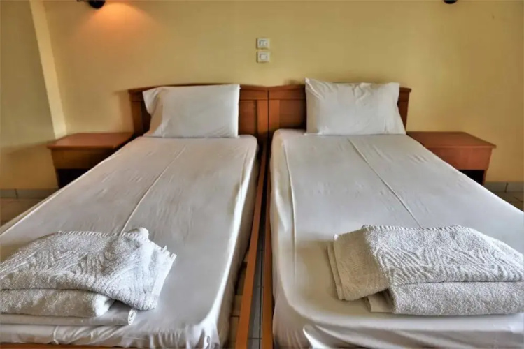 Elpida Hotel