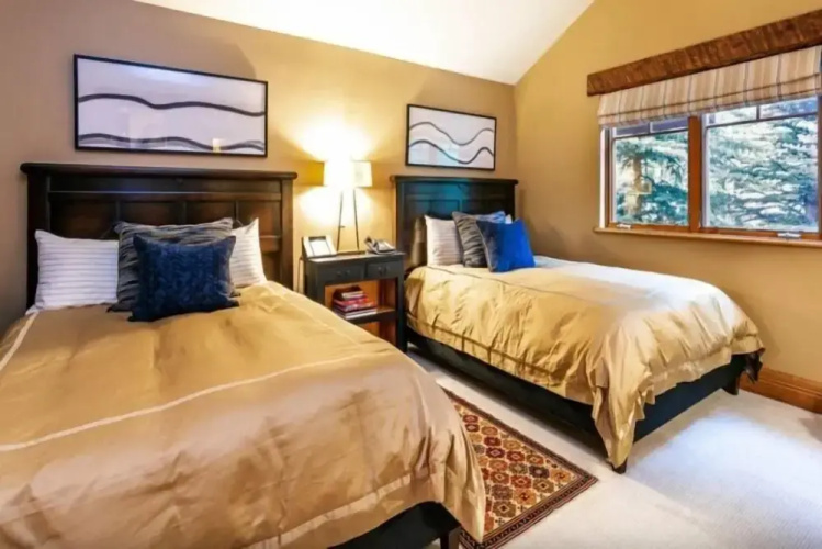 Vail_gore_creek_bergrose_5bd