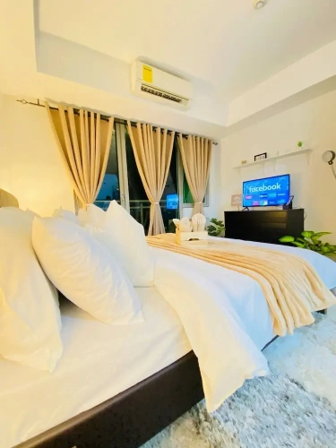 1 Bedroom Deluxe room with balcony
