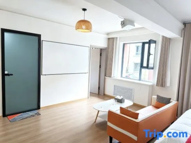 2 Bedrooms Suite