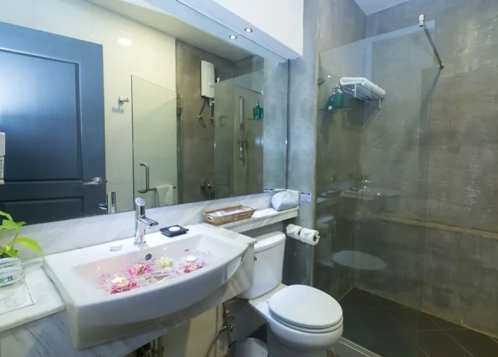 1 Bedroom Deluxe Twin room with balcony and with garden view