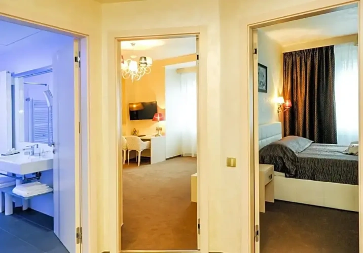 1 Bedroom Attic Suite with view