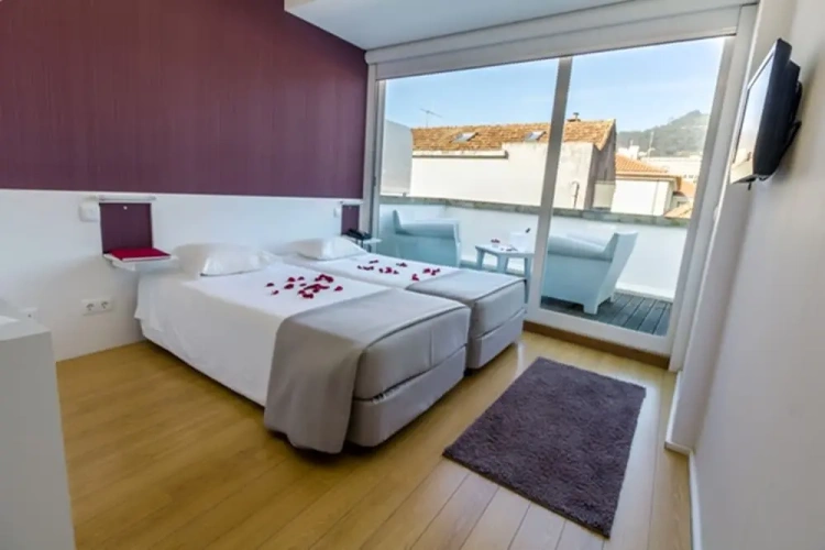 Standard Twin room with balcony and with view