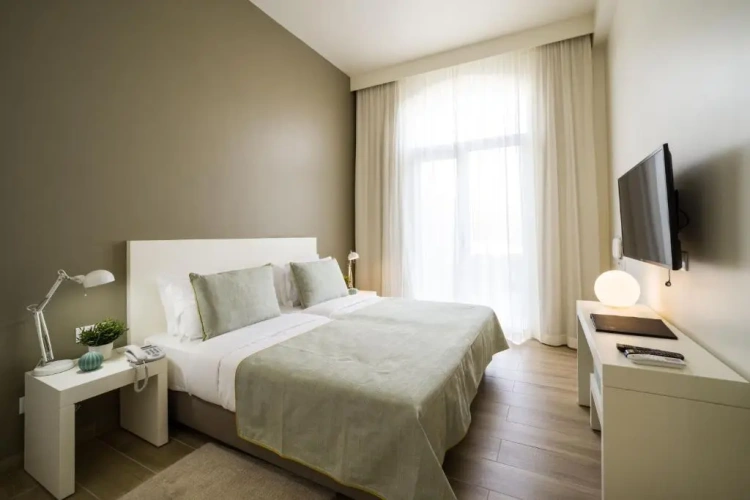 Deluxe Single room